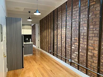 Rented by Premier Metro Realty Corp