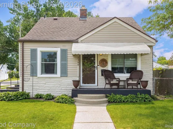 2380 Chestnut St, Ferndale, MI 48220