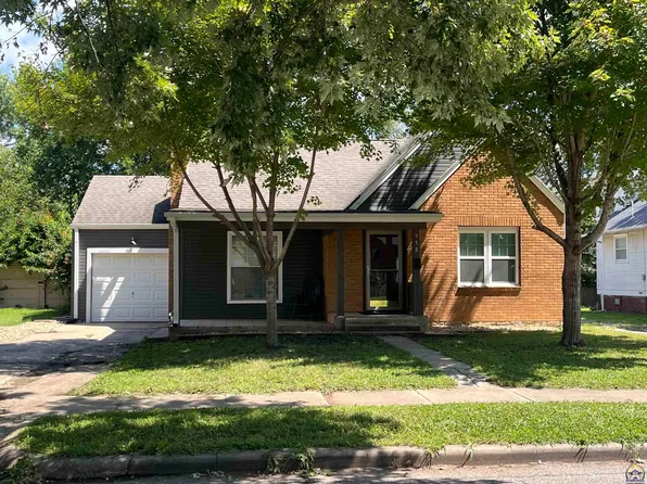 958 SW Lindenwood Ave, Topeka, KS 66606