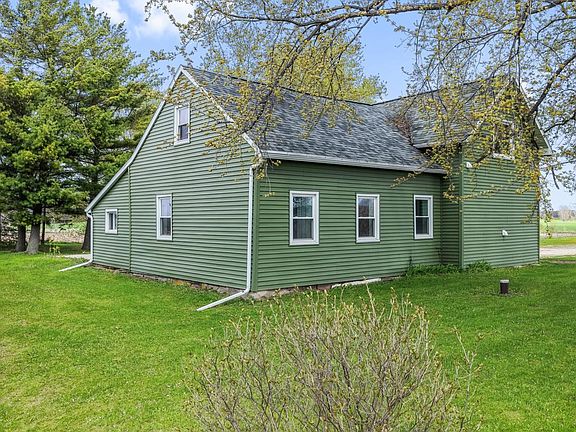 2nd image of 4335 Depere Rd