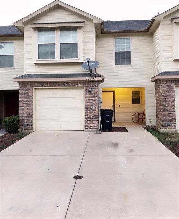 1st image of 12507 Oceanside Dr