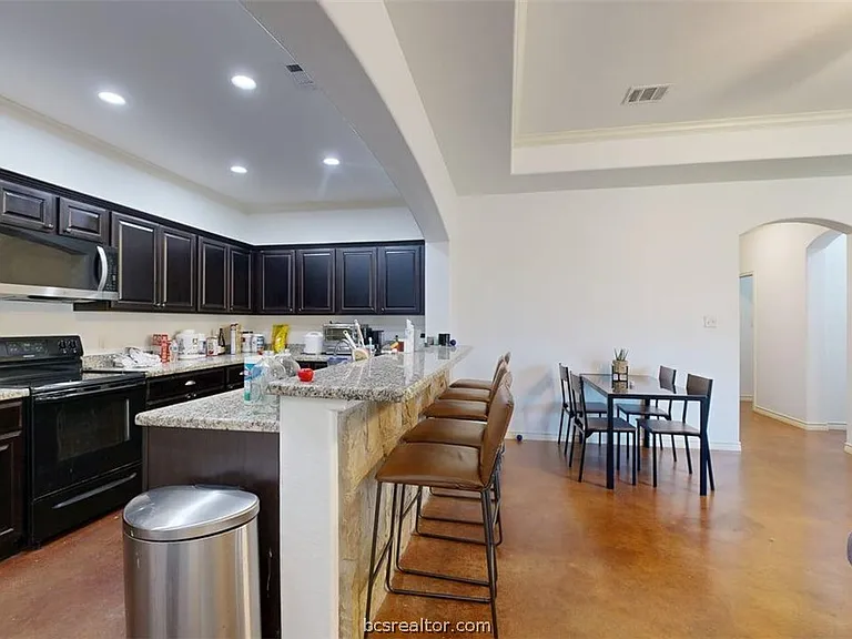 413 Hayes Ln #C & D — Photo 4
