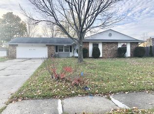 5020 Cloverbrook Dr, Fort Wayne, IN 46806