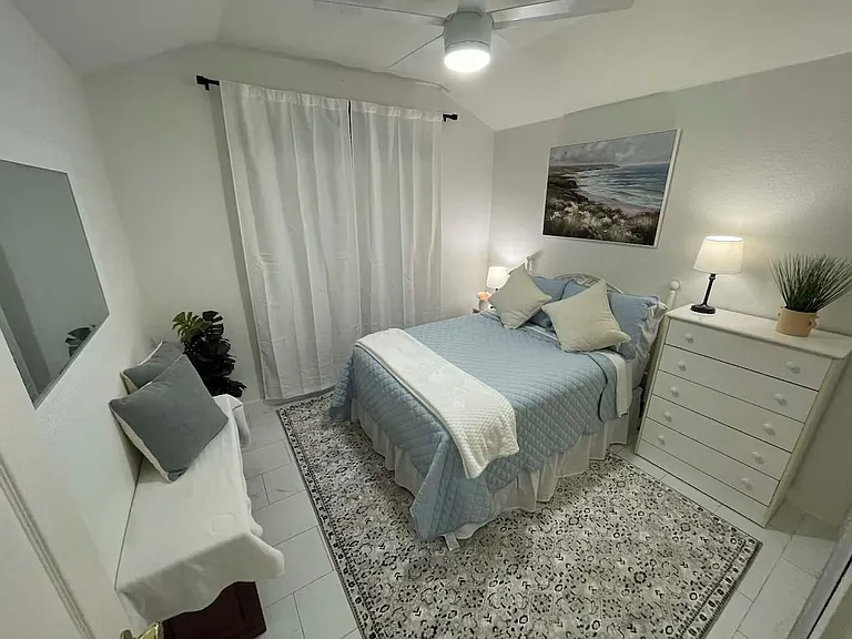 1401 Tetbury Ln — Photo 17