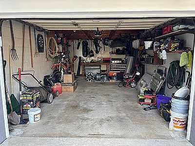 5th image of 7407 Yale Ave