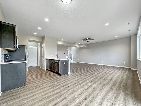 84B37565-1D84-46E4-9AB7-20A58086E6AA