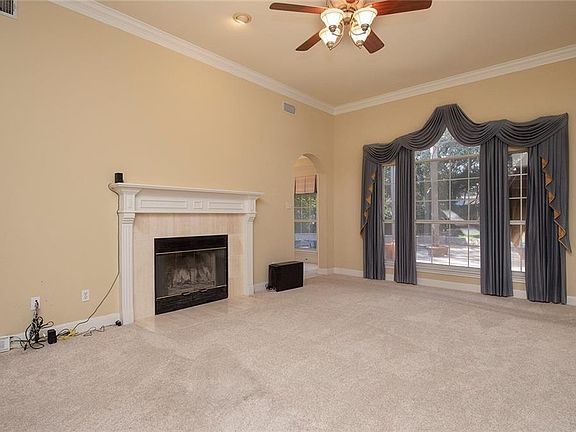 5th image of 8803 Tweed Berwick Dr