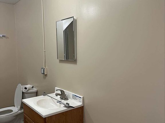 4th image of 18 E Lapeer St #17246690
