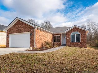 518 Ridgemont Dr, Corydon, IN 47112