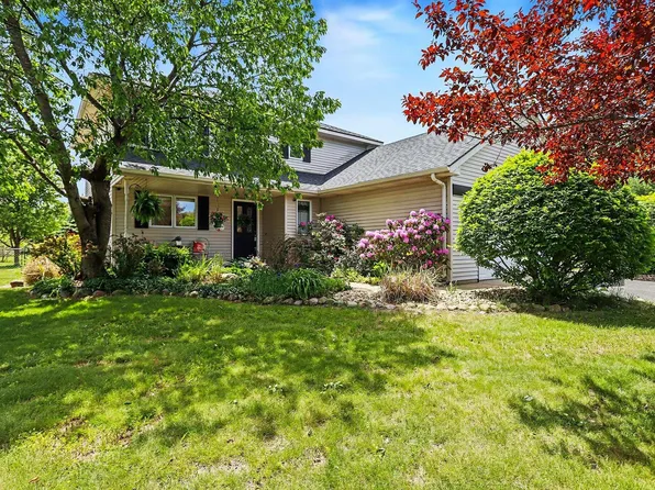 22917 Canary Ave, Mattawan, MI 49071