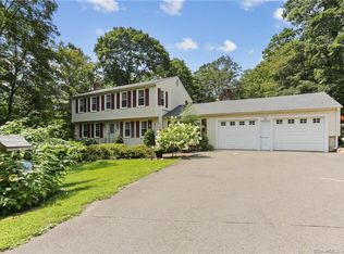 43 Oriole Cir, Guilford, CT 06437