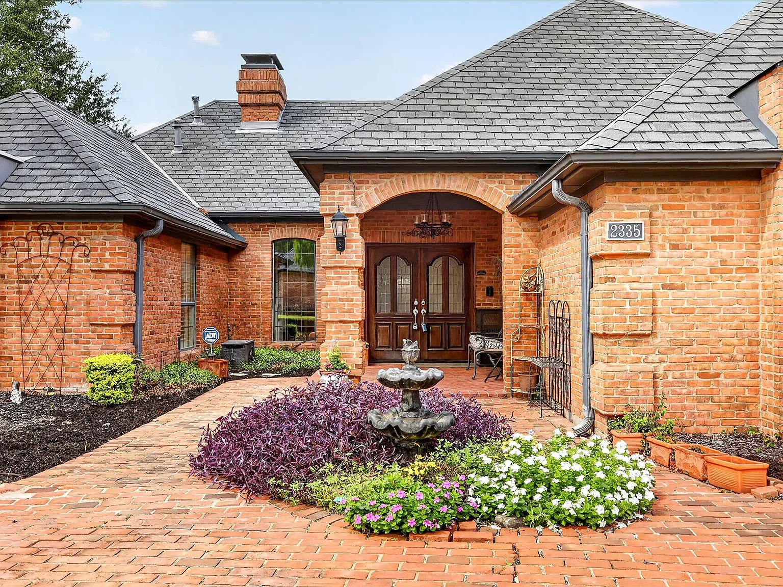 4 bed, 4.5 bath, 3508 sqft, $4,500 — Photo 4