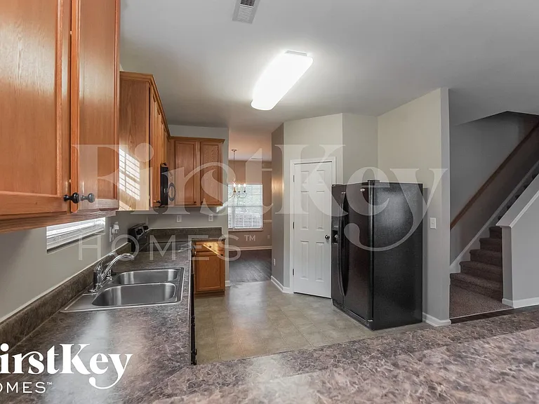 2026 Craver Meadows Dr — Photo 7