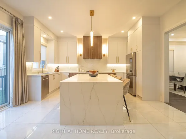43 Longworth Ave, Richmond Hill, ON L4E 1J2