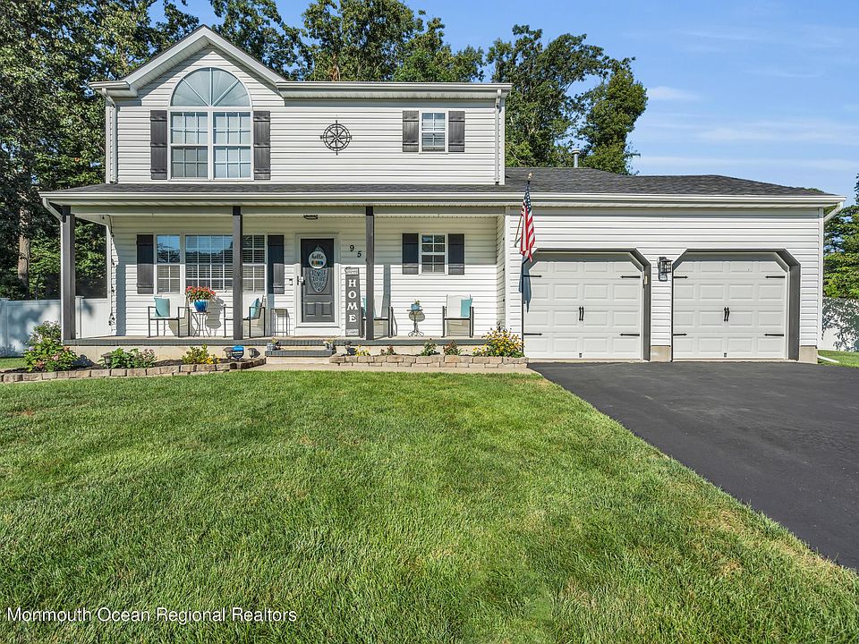 1st image of 956 Alden Dr