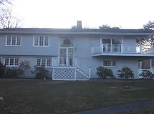 2 Ocean View Dr, Gloucester, MA 01930