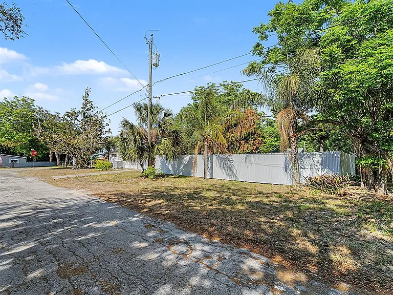 7708 Maryland Ave — Photo 50