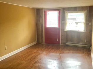 12 Crestview Ln APT 4, Lexington, VA 24450