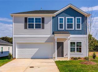 2075 Honeysuckle Vine Run, Winston Salem, NC 27106