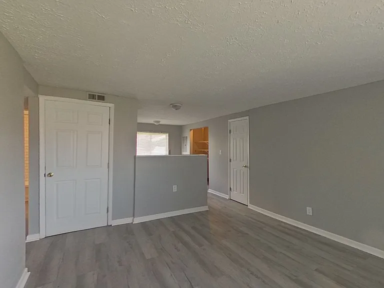 3605 Cushing Dr — Photo 8
