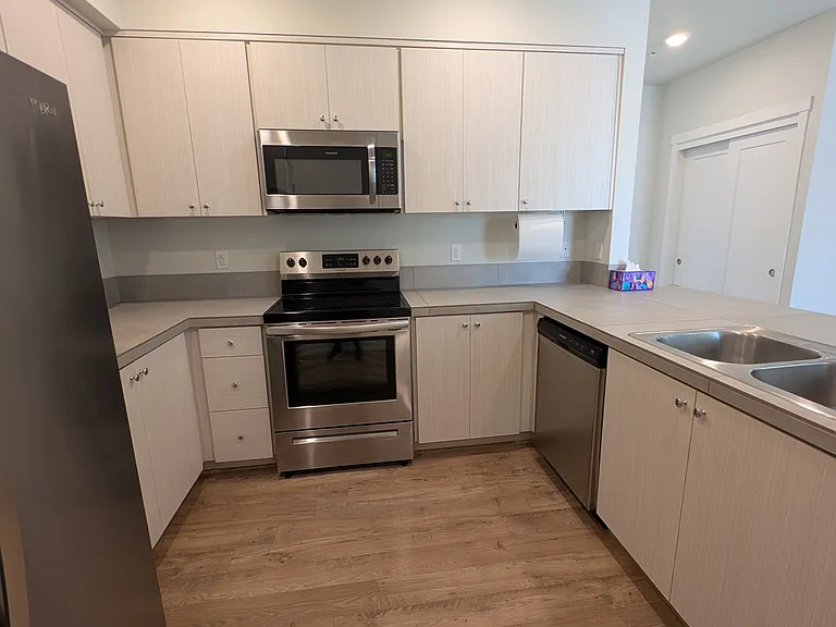 11715 SW Valencia Ln #306 — Photo 35