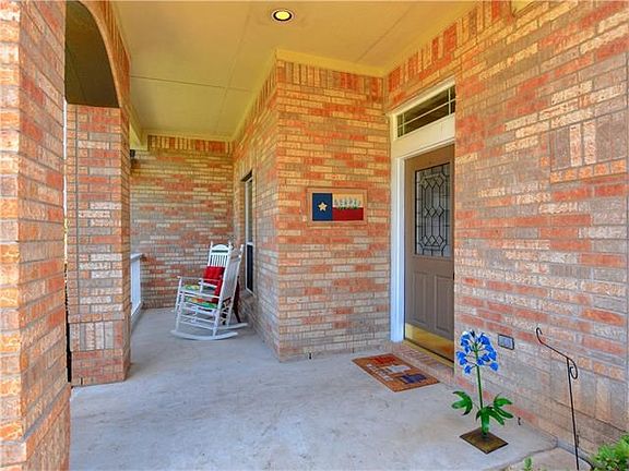 5th image of 163 Billingsley Hts