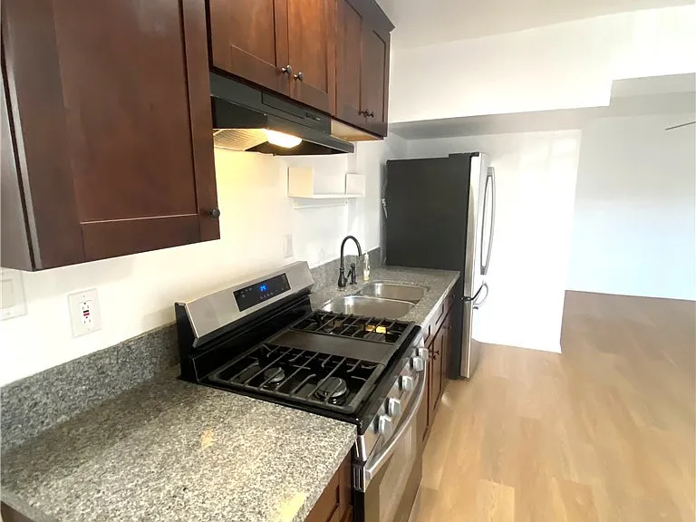 1470 Martin Luther King Jr Ave — Photo 13
