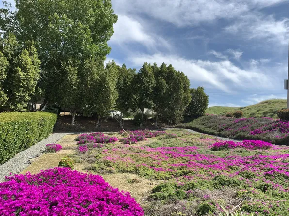 4450 Watkins Dr, Riverside, CA 92507