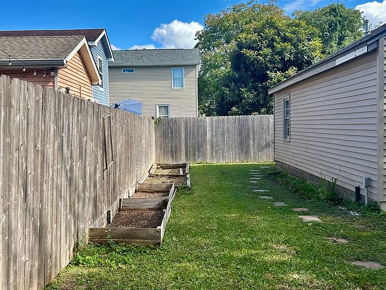 5619 Vicksburg St — Photo 12