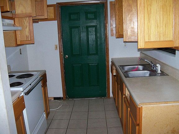 4th image of 7825 Lemans Dr