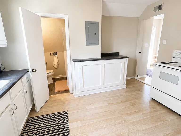 4511 Bridge Ave #UP — Photo 6