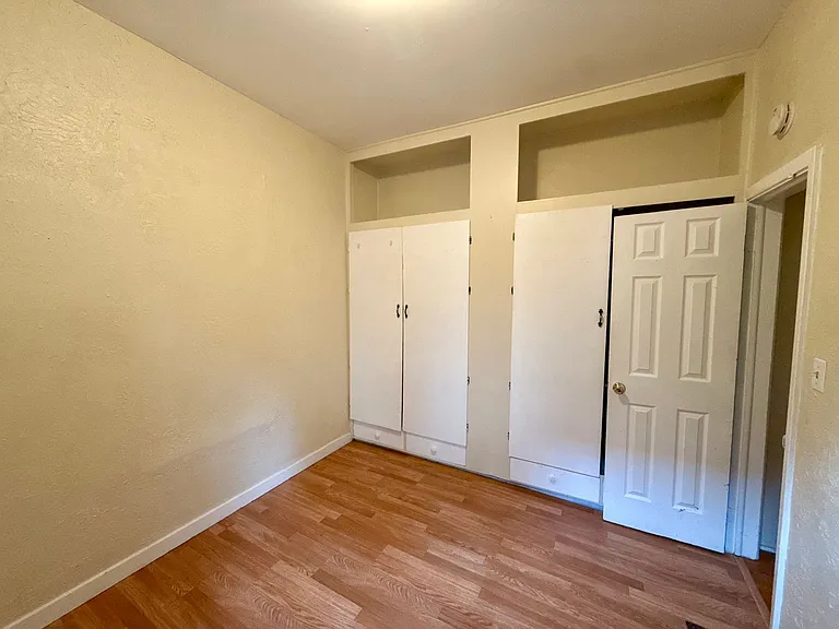 408 S 6th St E — Photo 12
