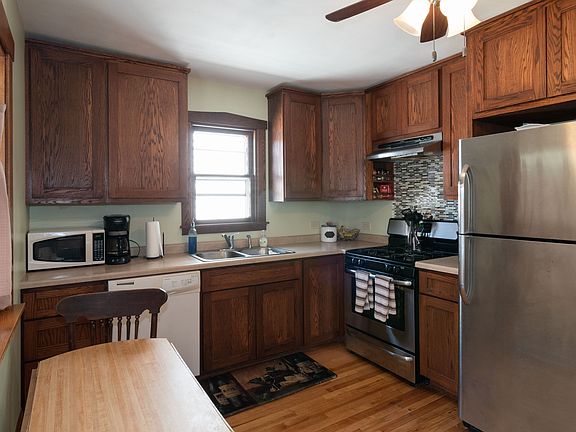 4th image of 1015 Ferdinand Ave