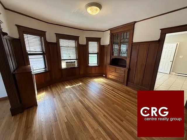 2 bed, 1.0 bath, $3,400 — Photo 4