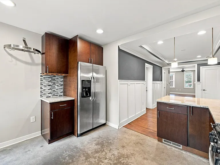 1532 E Berks St — Photo 13