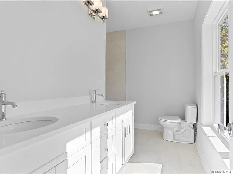 348 Halley Ave #348 — Photo 20