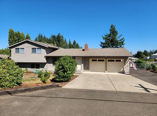 15731 S Henrici Rd, Oregon City, OR 97045