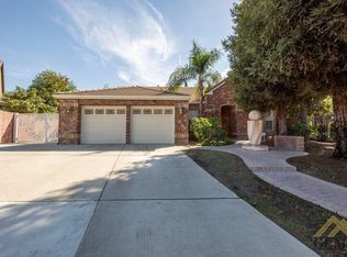 5600 Running Brook St, Bakersfield, CA 93312