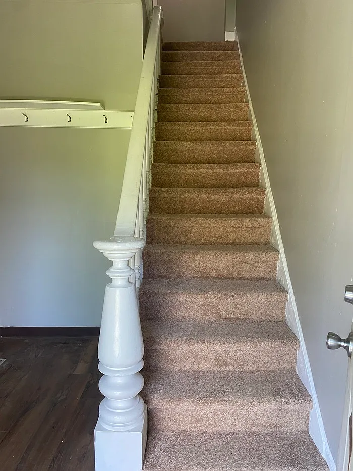 2 bed, 1.0 bath, 900 sqft, $900 — Photo 2