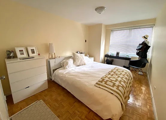 Rented by Anita Loewy, Inc | media 16