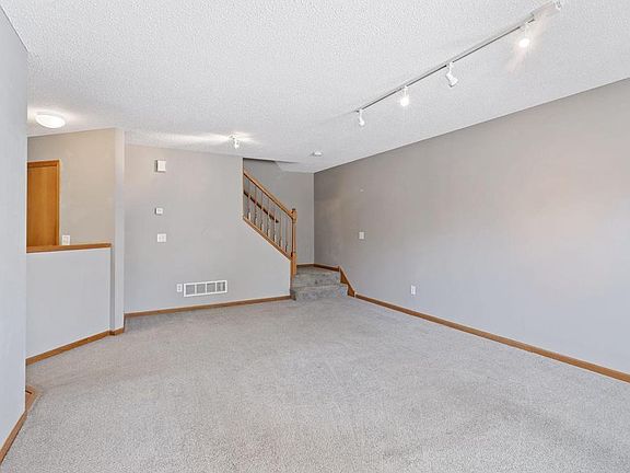5th image of 414 Wilderness Dr
