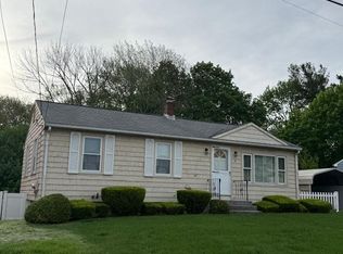 21 Cochran St, West Warwick, RI 02893