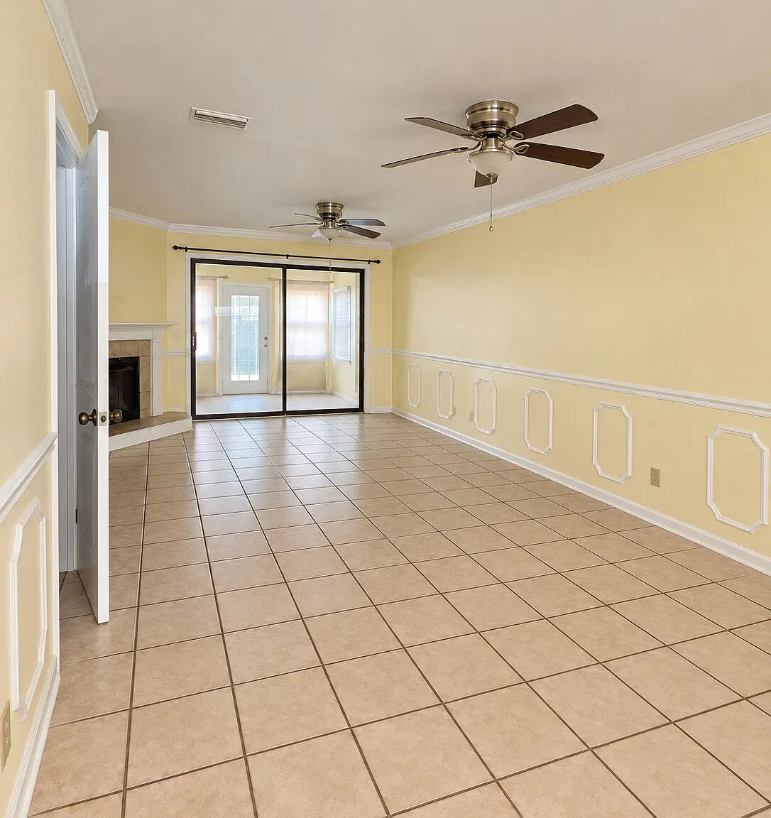 2 bed, 1.5 bath, 1176 sqft, $1,500 — Photo 3
