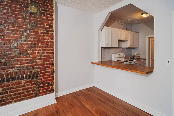 Rented by Dom & E Property Management | media 12