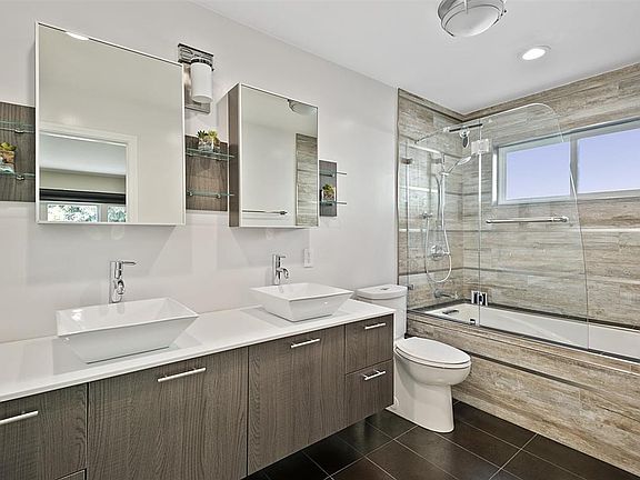 3rd image of 284 Curie Dr