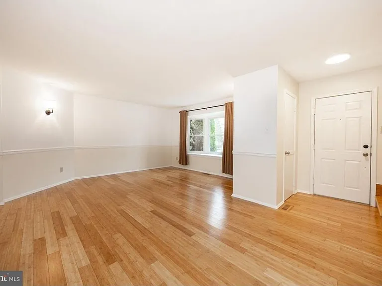 270 Grimley Rd — Photo 20