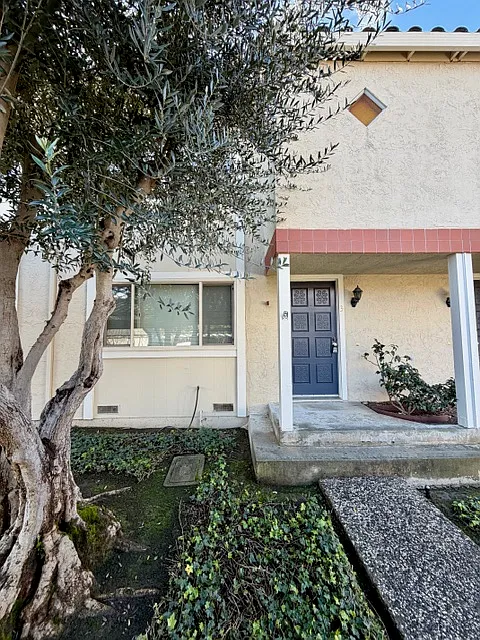 2 bed, 2.5 bath, 1272 sqft, $4,500 — Photo 2