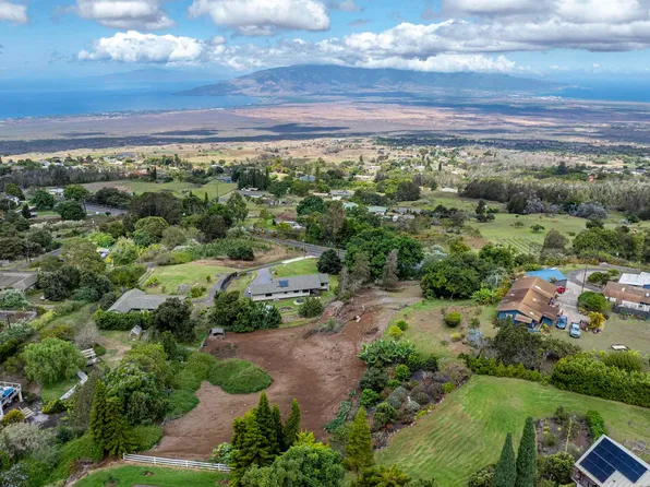 850 Kekaulike Ave Unit B, Kula, HI 96790
