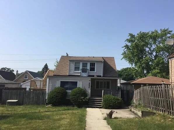 2604 W 82nd St, Chicago, IL 60652