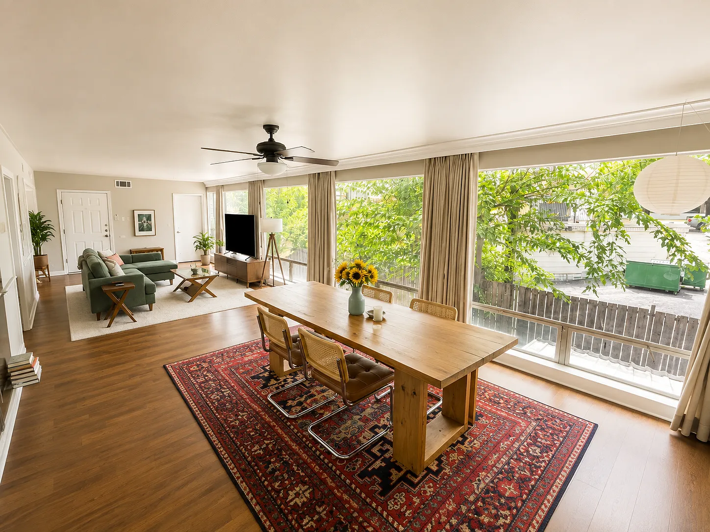 2 bed, 1400 sqft, $2,300 — Photo 4